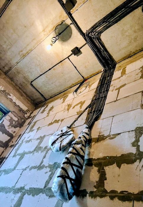 Электрик энергетик