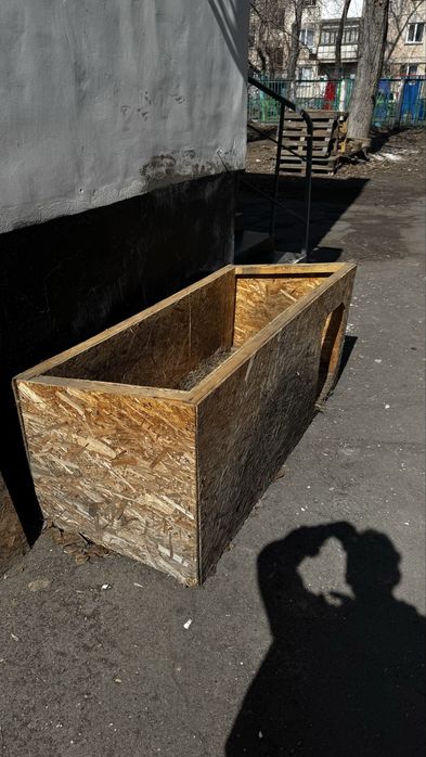 Утепленная будка длинная