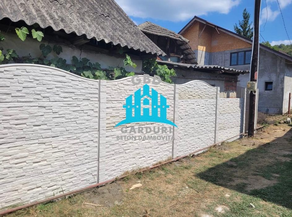 Garduri din placi de beton
