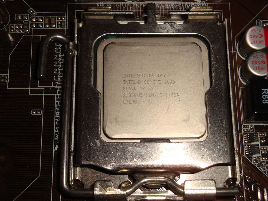 Procesor intel core 2 quad Q9550 2.83 Ghz FSB 1333 12mb cache LGA 775