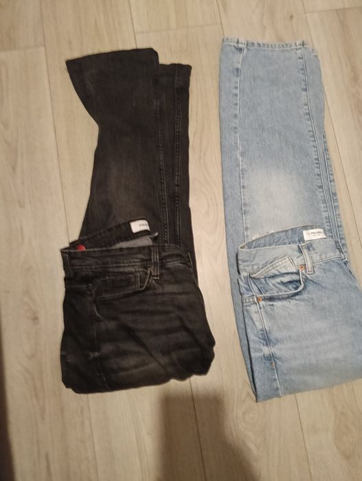 2 perechi Blugi dama mărimea 32. La 40 lei perechea.