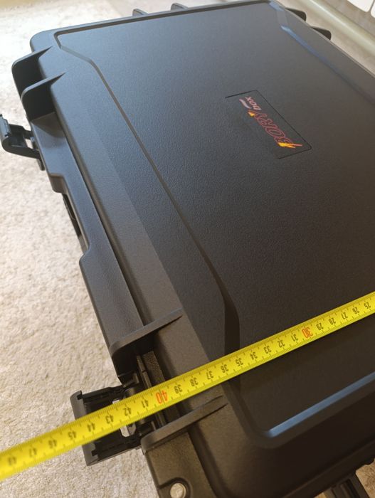 Чемодан для инструментов.