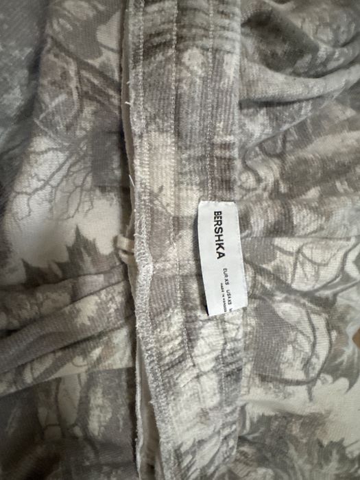 Долнище на Bershka