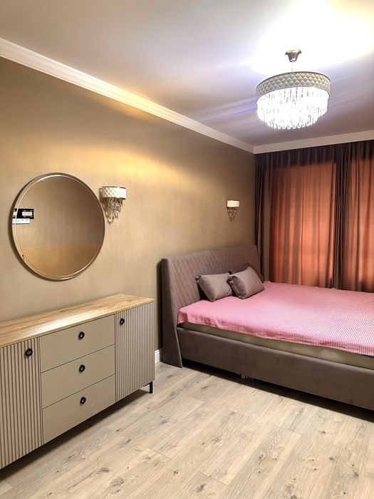 Продаю квартиру жк 12 месяцев