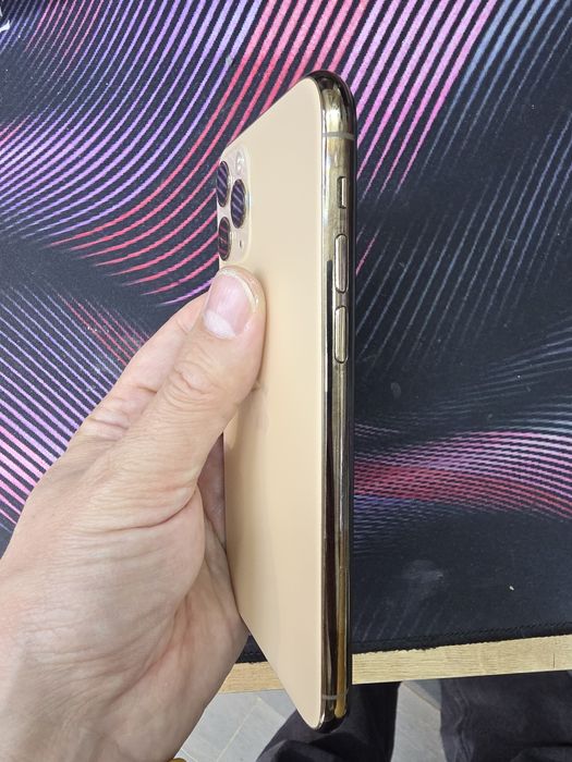 Продам iphone 11 pro 256