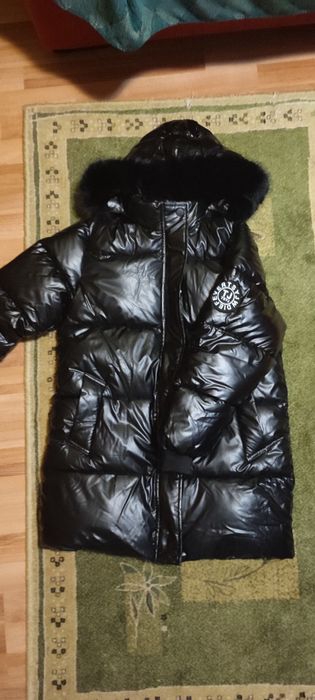 Geaca dama iarna cu puf marimea S M L cu gluga detașabilă  noua
