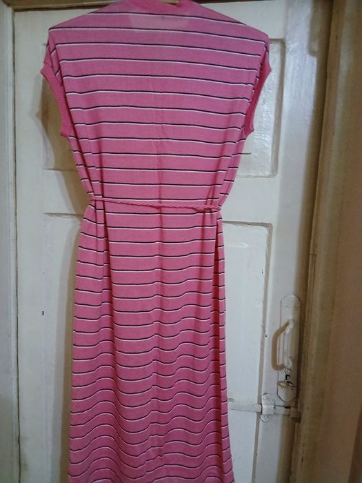 ПродаетсЯ. Платье трикотаж  весна ,лето.