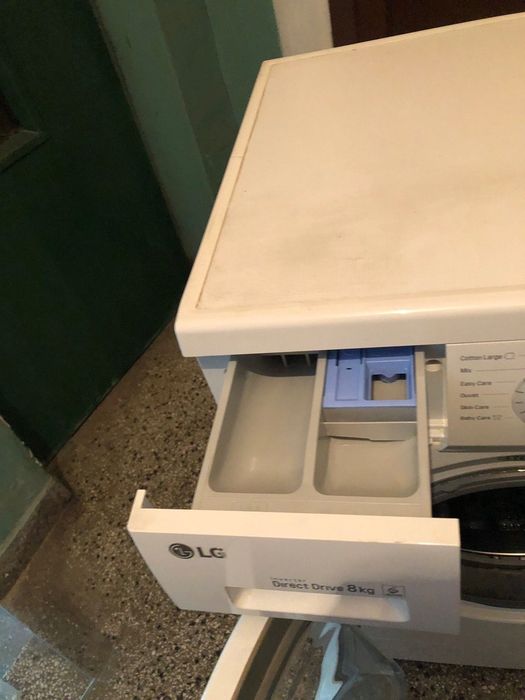 Продавам Пералня LG