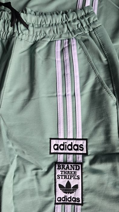 Set compleu Adidas, marimea L