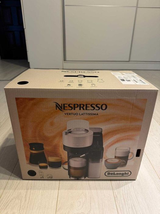 Espressor Nespresso by DeLonghi Vertuo Lattissima ENV300B