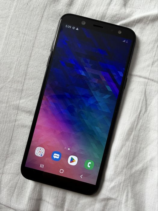 Продам Samsung A6