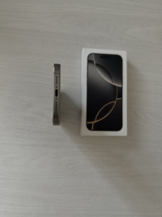 IPhone 16 Pro Max 256GB Серебристый цвет