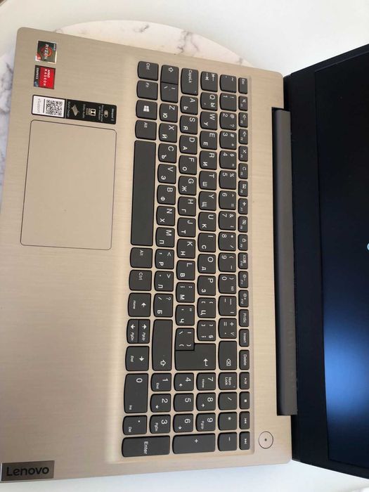 Лаптоп Lenovo IdeaPad 3