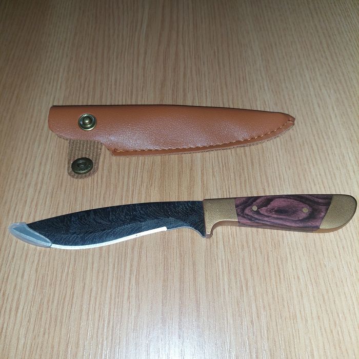 Cutit cu teaca pret mic