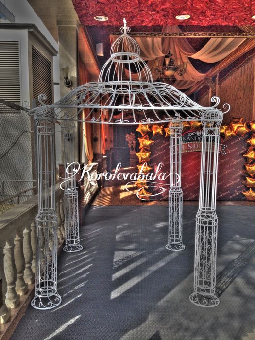 Декоративная беседка