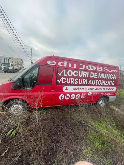 Vand masini autoutilitare