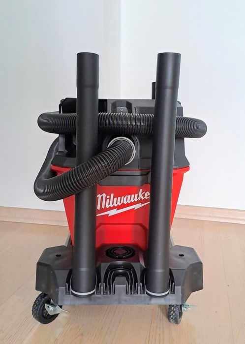 Aspirator industrial pe acumulatori Milwaukee M18 F2VC23L-0