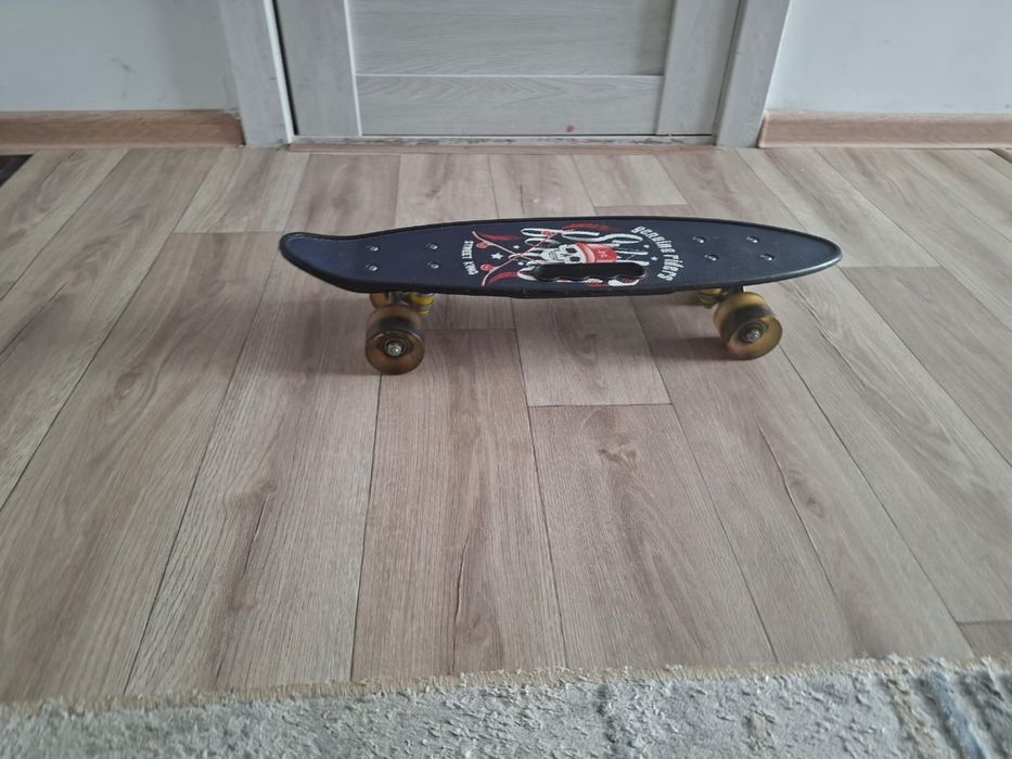 Продам скейтборд