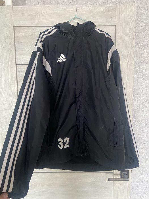 Продам ветровку адидас