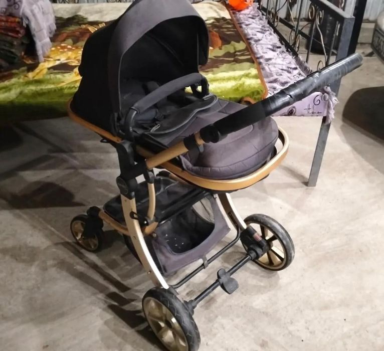 Срочно продам коляску детскую