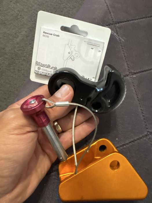 Rescue grab RG10 alpinism
