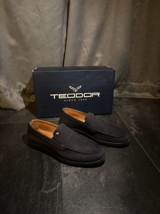 Мокасини TEODOR, 41 отговаря на 43