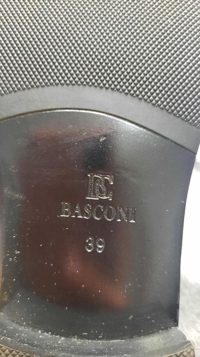 Продам обувь новую