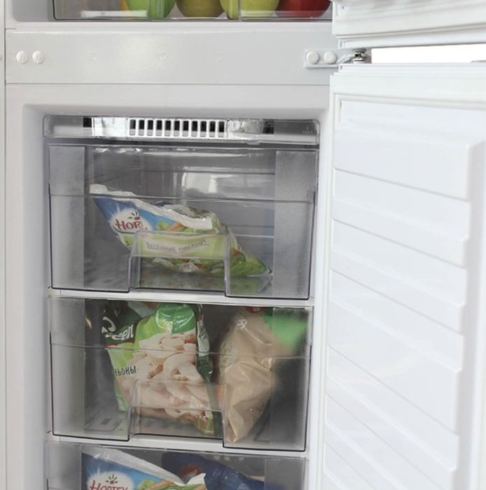 Холодильник Бирюса