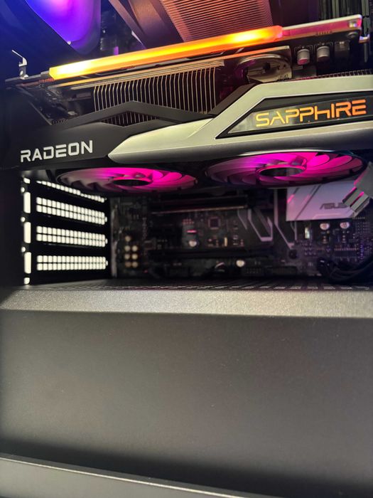 Геймърски компютър AMD Ryzen 9 3900X, RX 6900 XT 16GB, 32GB ram