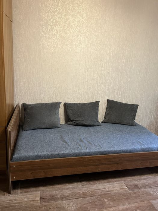 Продается односпальная кровать