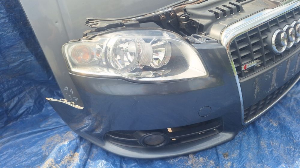 Bara fata audi a4 b7 s line faruri tragar capota aripa