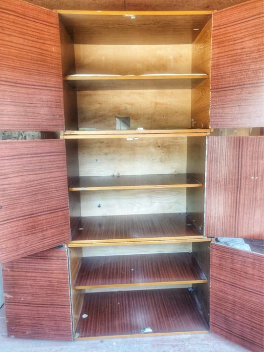 Продаю кухонные шкафы