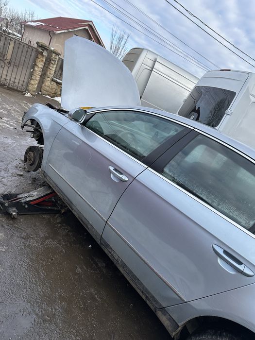 Portiera usa stanga spate Volkswagen Vw Passat B6 berlina albastra