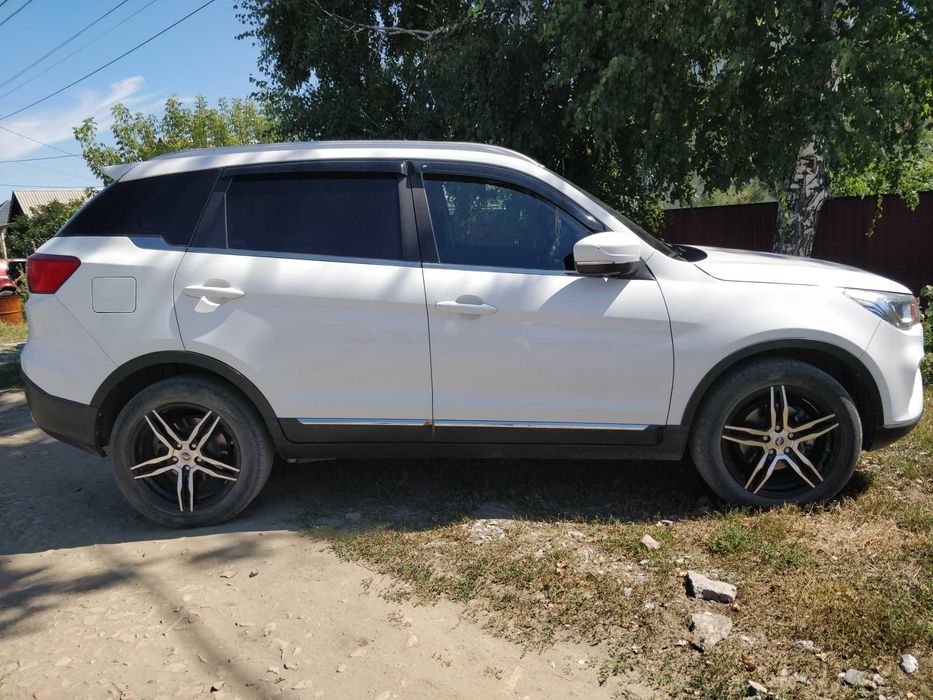 Продам Lifan X70
