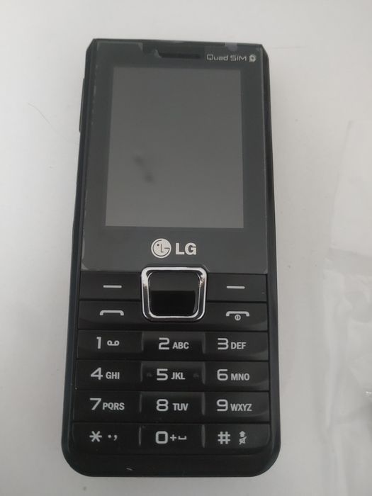 Телефон простушка 4 сим-карты