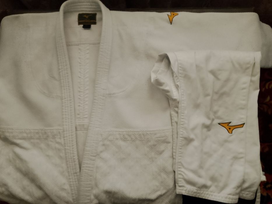 Продам кимано для дзюдо