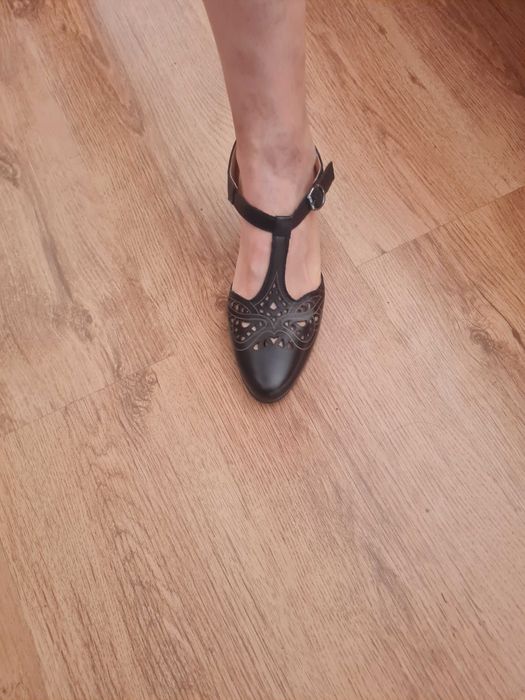 Pantofi noi piele naturala 38