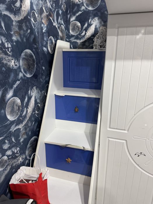 Продам детскую мебель