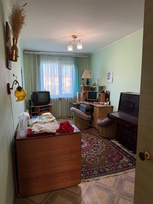 Продам 3 комн.кв в районе СКГУ.