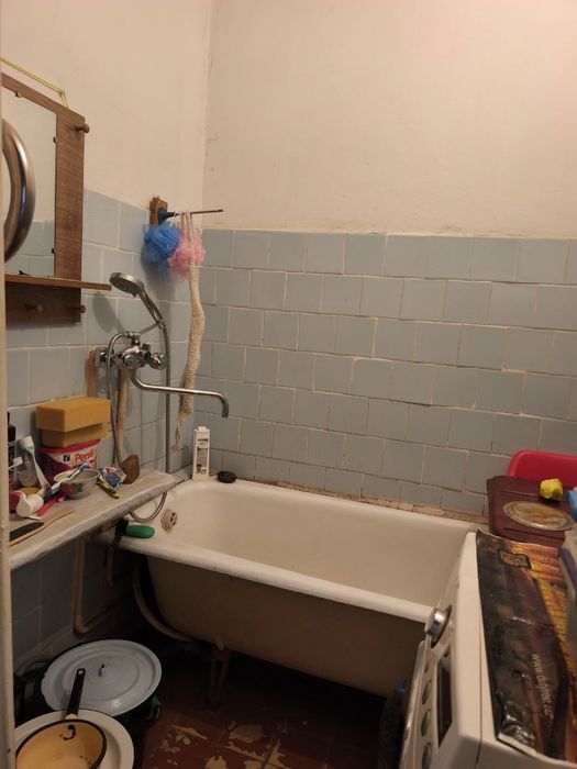 Продам 2/3/4 АНГРЕН. Район 5/5. Балкон 1,6х6