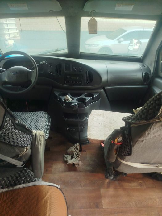 Срочно продам инкасатор Ford Econoline