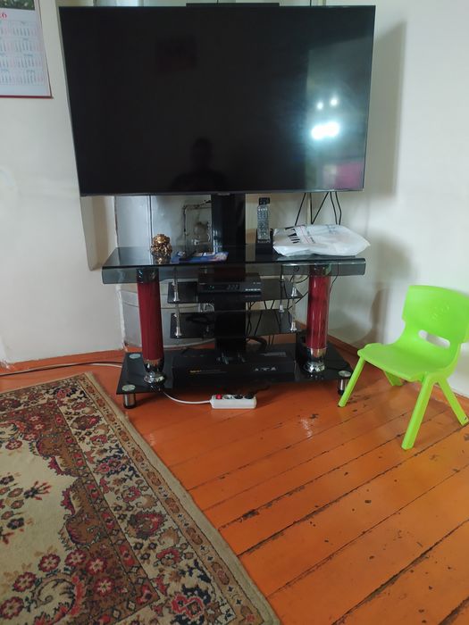 Подставка под телевизор