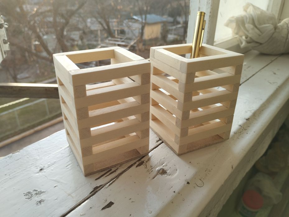 Деревянный органайзер