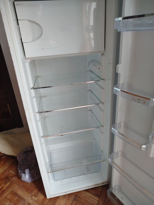 Артел халадилник сотилоди