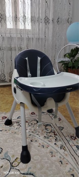 Детский стульчик для кормления