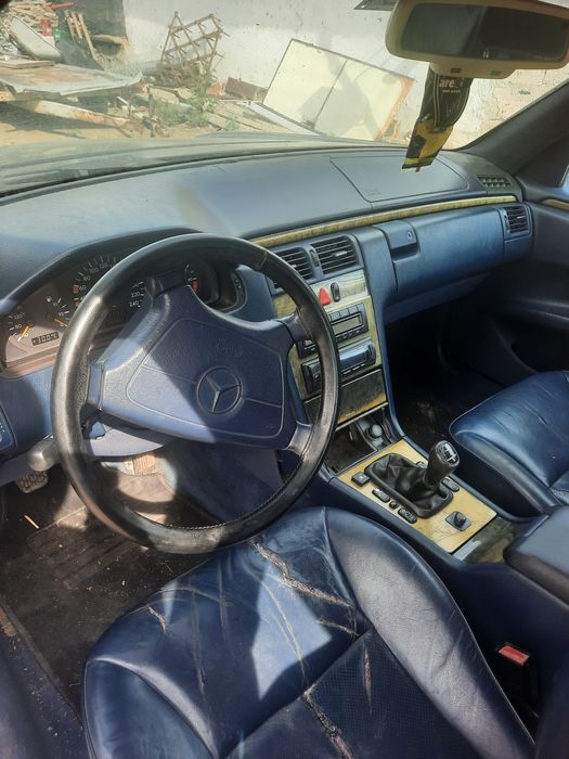 Mercedes Е 200 w210