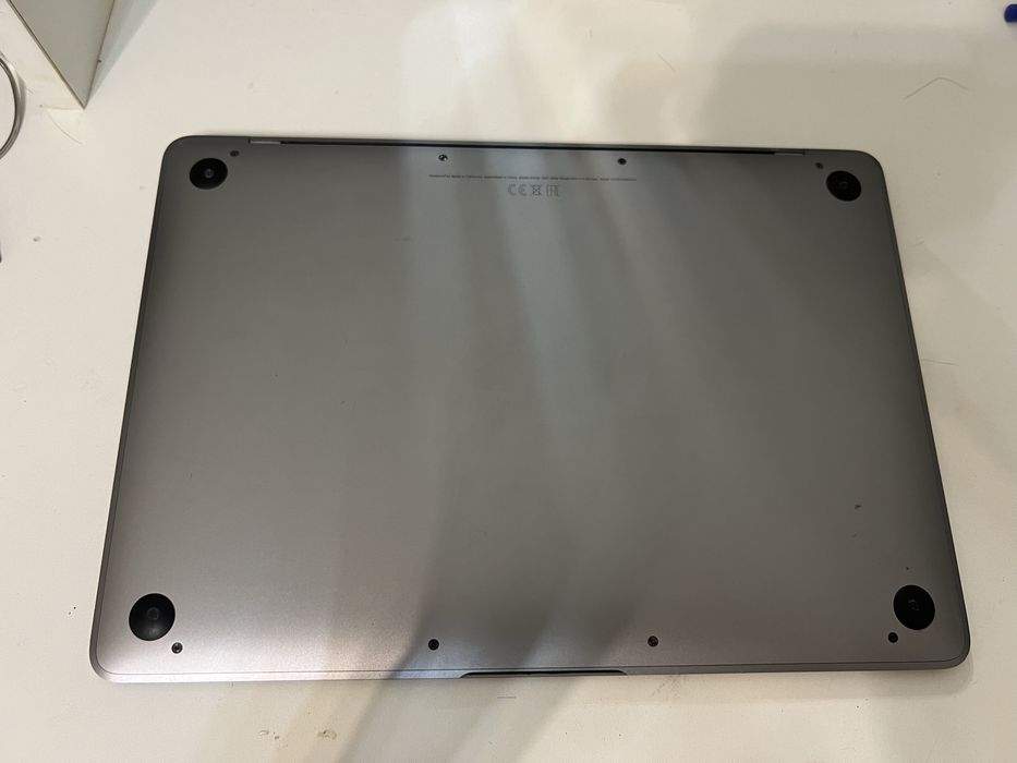 продам macbook 2017