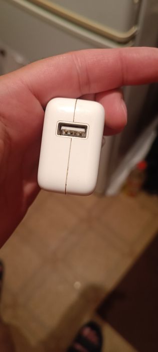 Оригинальный блок зарядки Apple 10W (для iPad / iPhone)