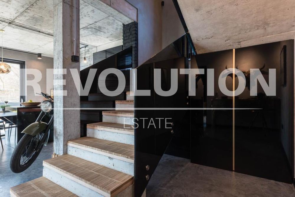 Дава се под наем Къща в Варна, Център - 200 кв.м за 2493.39 € - Снимка #4