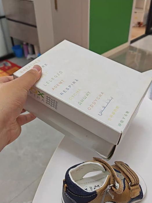 Детские сандалики Geox.